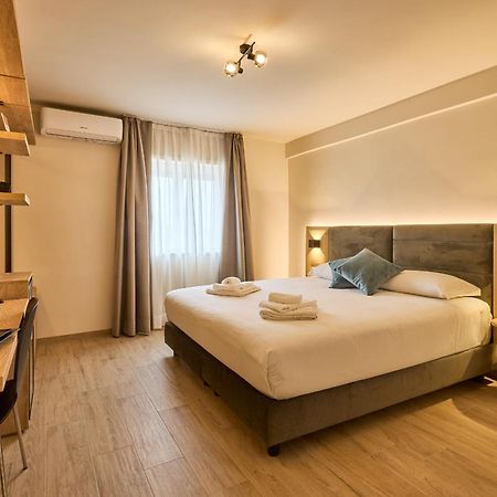Relais Tiburtina Bed & Breakfast Rome Bagian luar foto