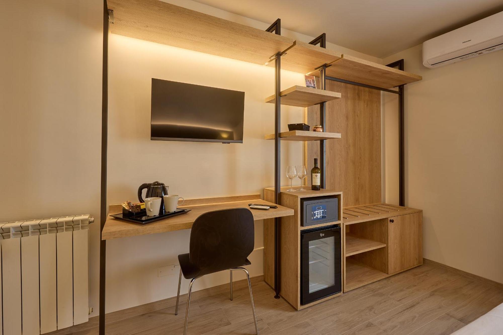 Relais Tiburtina Bed & Breakfast Rome Bagian luar foto