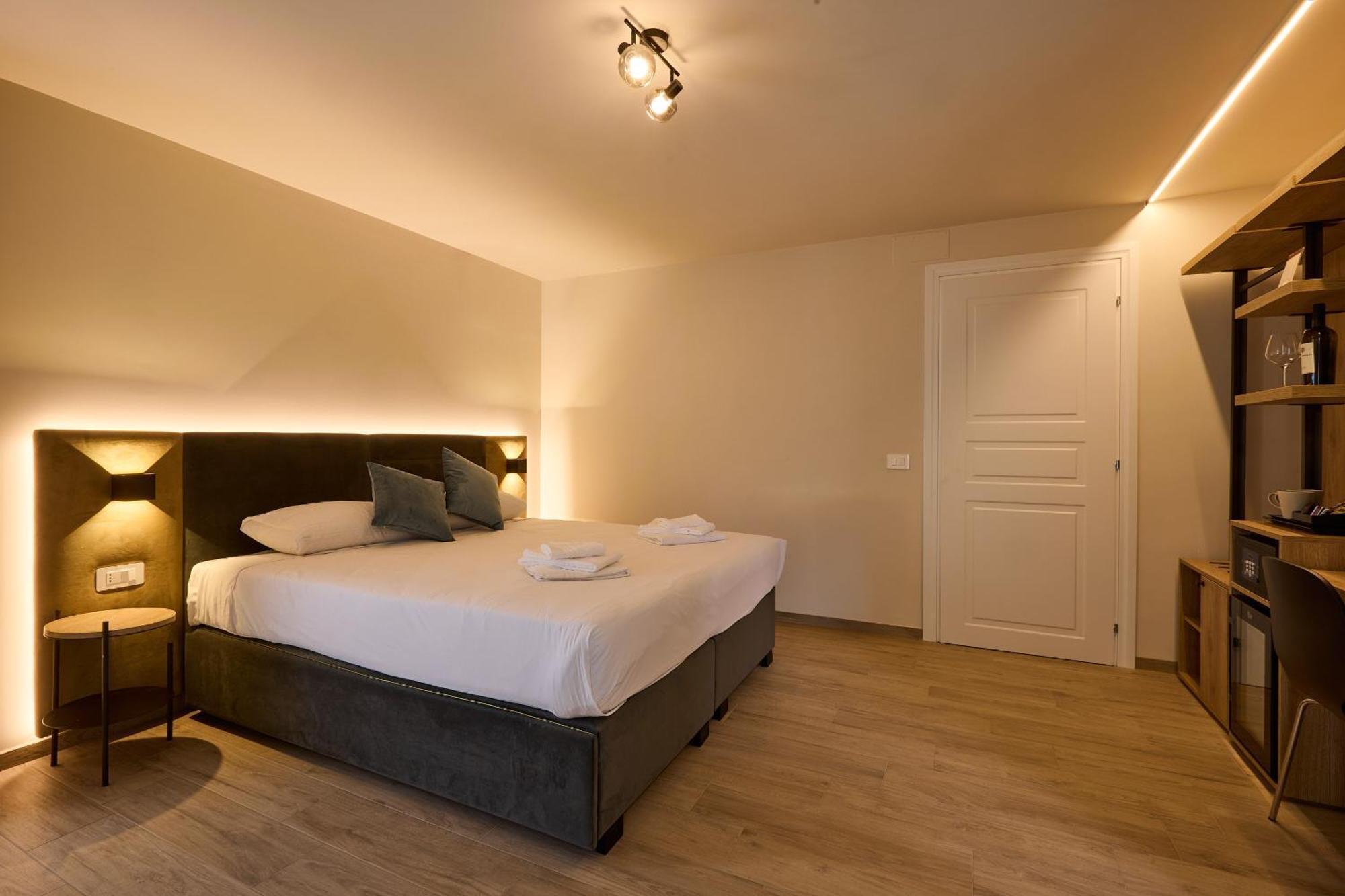 Relais Tiburtina Bed & Breakfast Rome Bagian luar foto