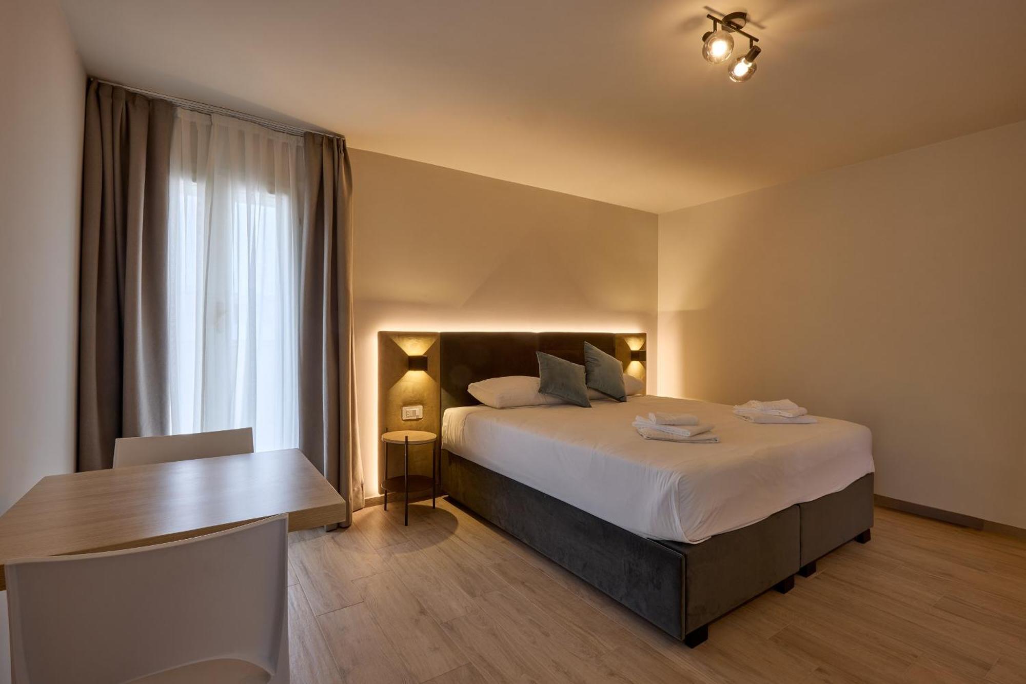 Relais Tiburtina Bed & Breakfast Rome Bagian luar foto
