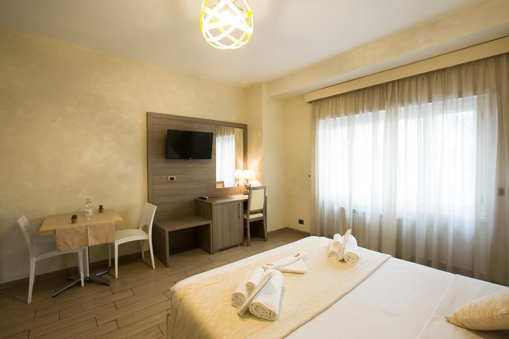 Relais Tiburtina Bed & Breakfast Rome Bagian luar foto